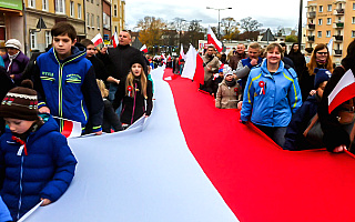 50-metrowa flaga, wystwa i bieg niepodległości w Elblągu